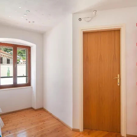 Beautiful In With House Sea View