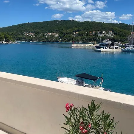 Beautiful In With House Sea View